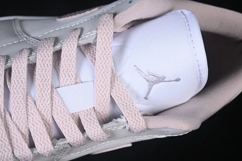 All categories Air Jordan Jordan series basketball shoes Air Jordan 1 Low G version pure original Air Jordan 1 Low AJ1 Joe 1 rice white powder low-top cultural casual sneakers DC0774-606